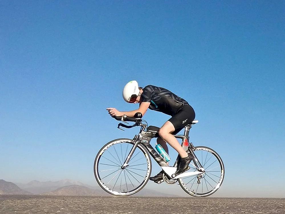  TOPUMP TB2 PRO Mini Portable Electric Pump for Bike Cordless Tire Inflator 120PSI Max 450mAh Battery with Screen Fast Charging | Fugo Best